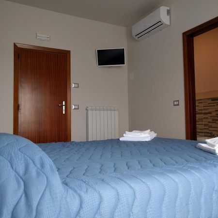 B&B Alba Sul Mare Guest House Massignano Exterior foto