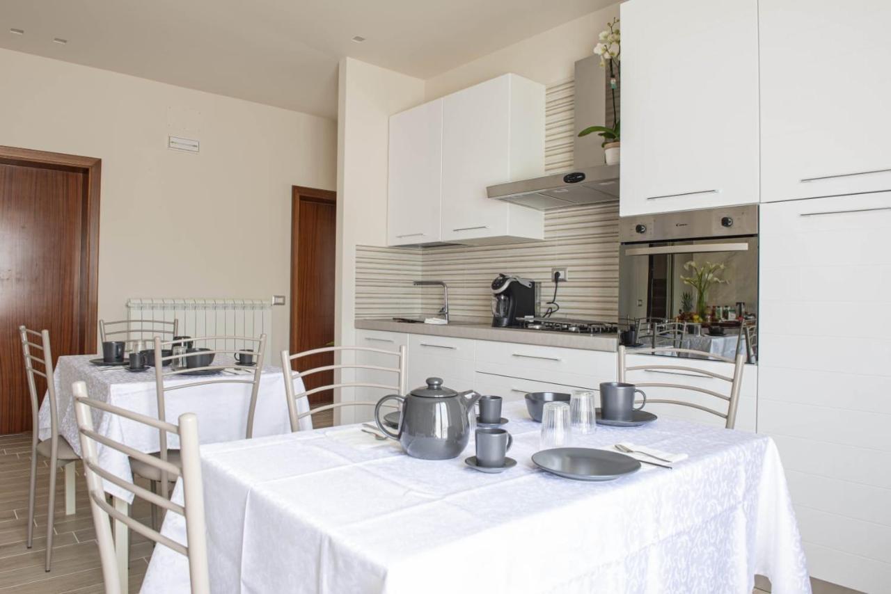 B&B Alba Sul Mare Guest House Massignano Exterior foto